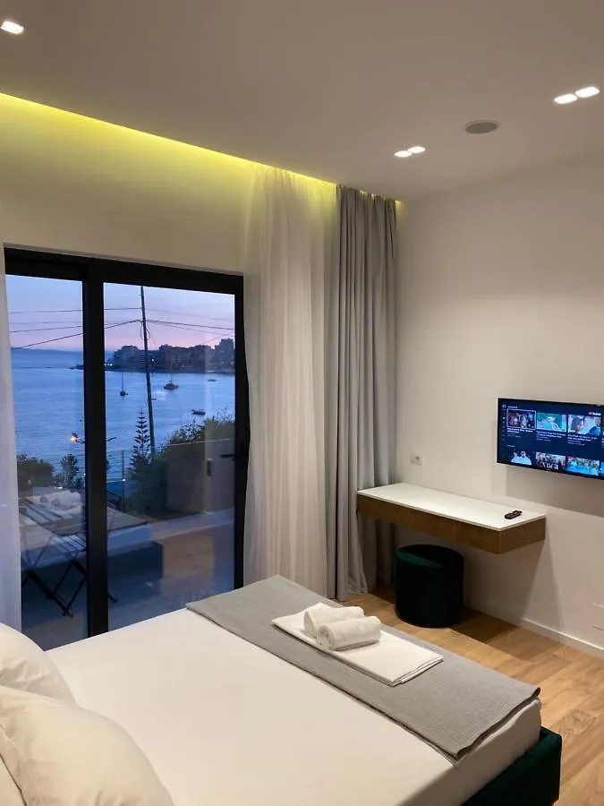 Kanes Bohemian Boutique Hotel Саранда