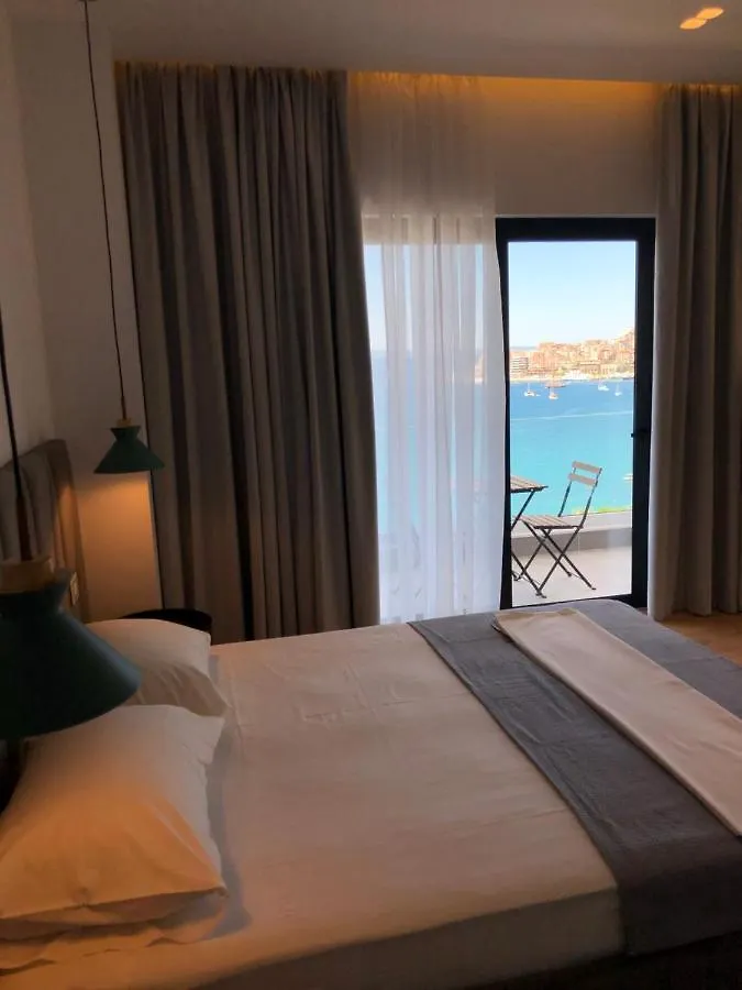 Kanes Bohemian Boutique Hotel Саранда