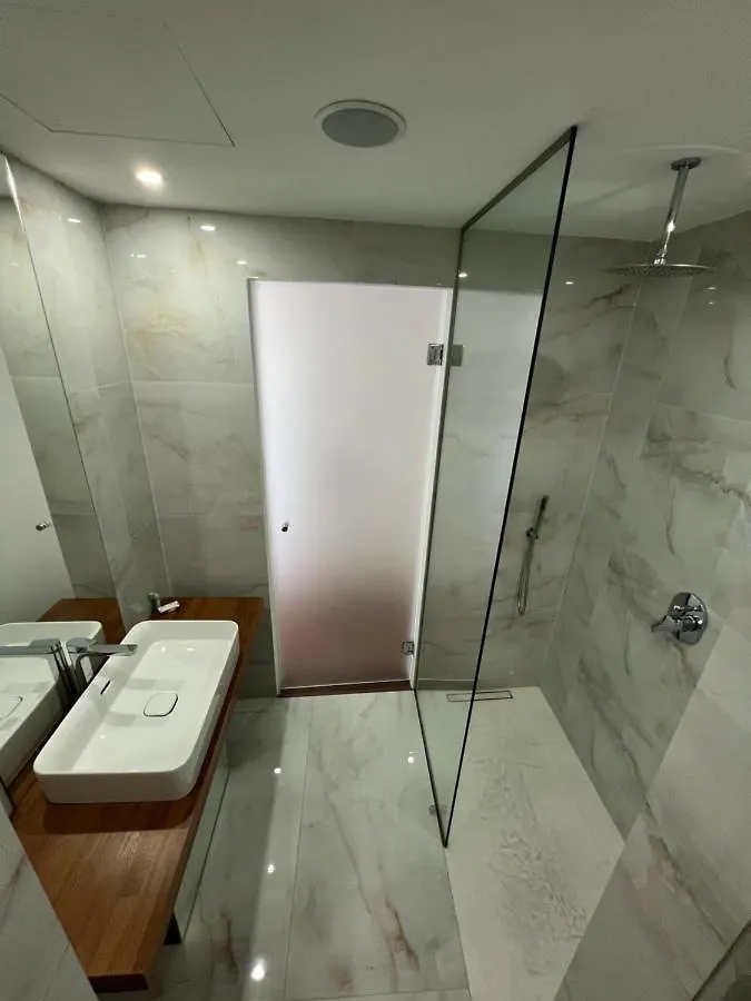 ***  Kanes Bohemian Boutique Hotel Саранда Албания