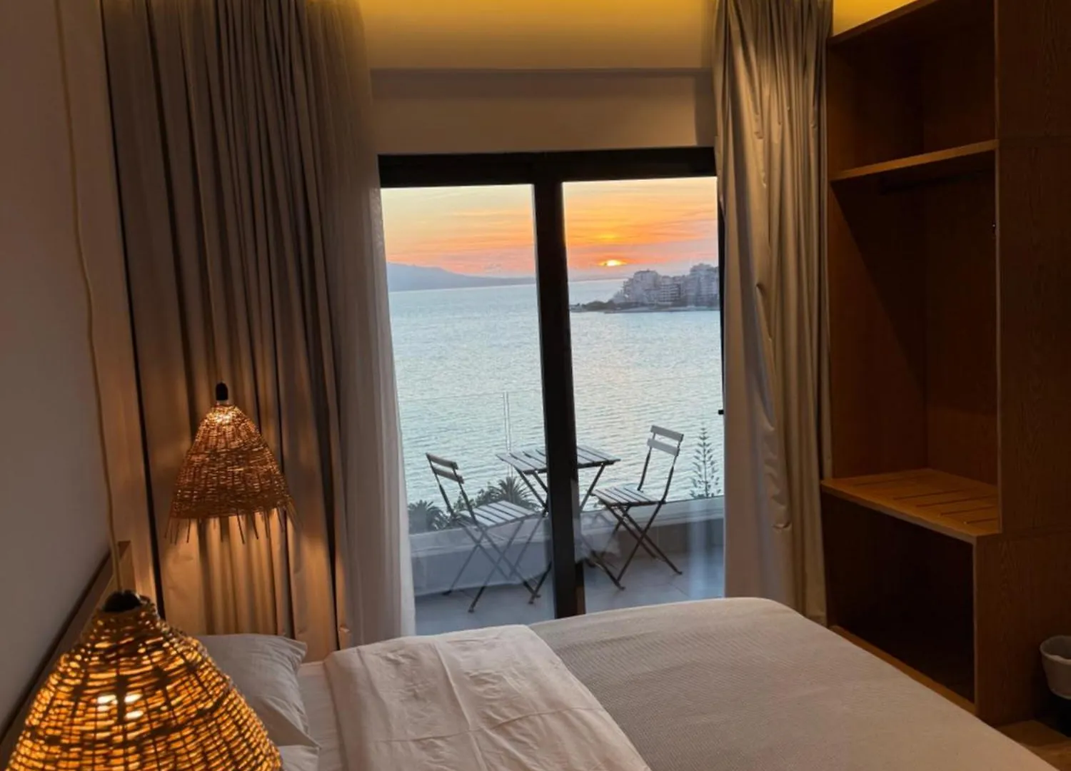 Kanes Bohemian Boutique Hotel Саранда