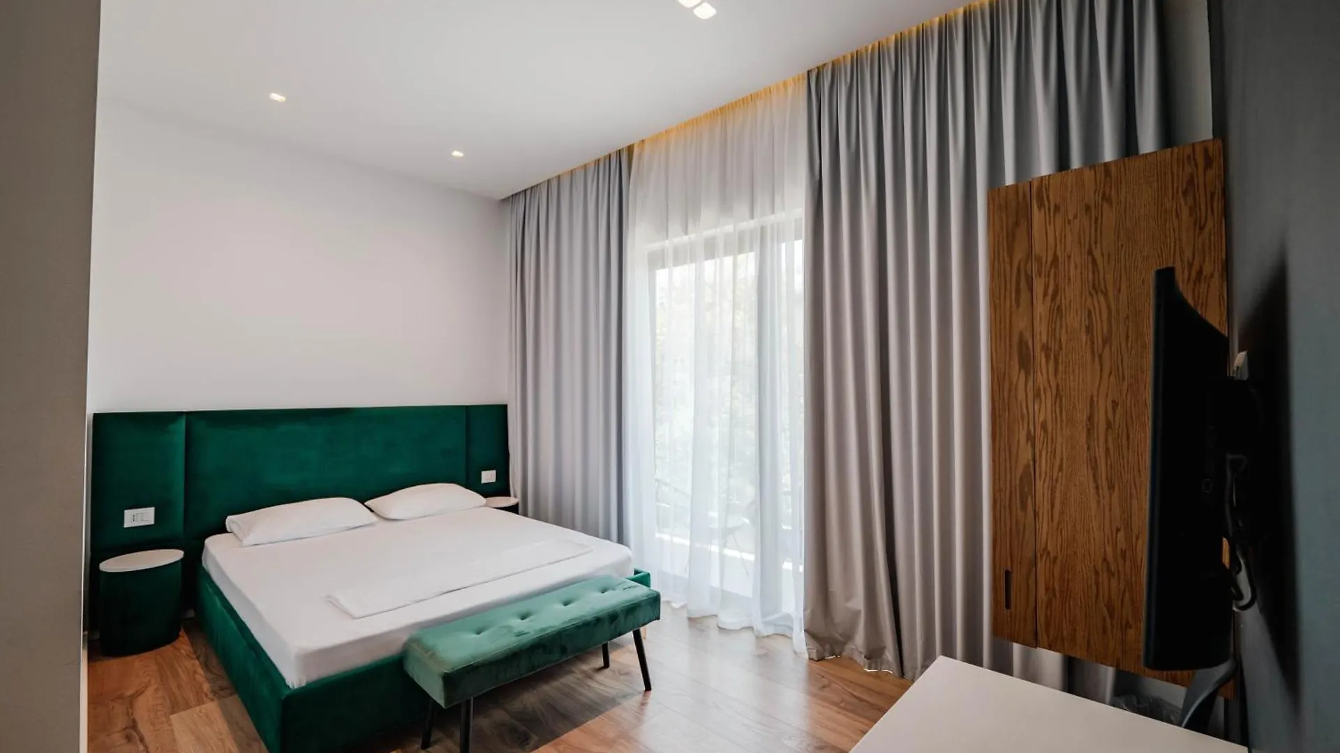 Kanes Boutique Hotel Σαράντα 3*,